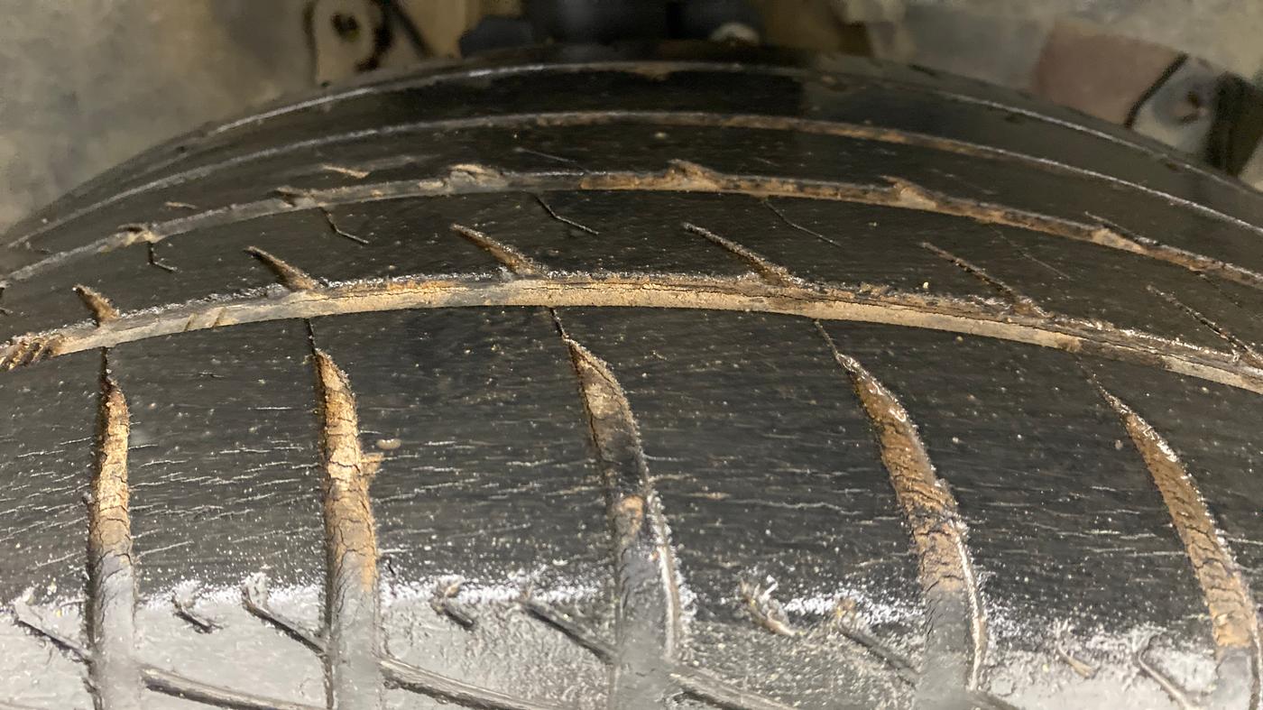 2016 Renault Duster RXZ 110 4WD, Diesel, Manual, 56,280 km, Right Front Tyre Tread