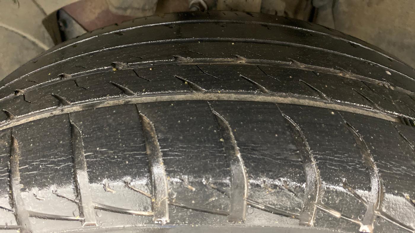 2016 Renault Duster RXZ 110 4WD, Diesel, Manual, 56,280 km, Left Front Tyre Tread
