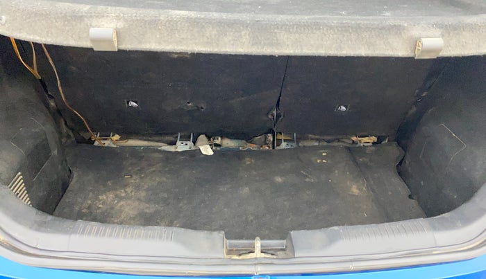 2018 Maruti IGNIS DELTA 1.2, Petrol, Manual, 1,33,249 km, Boot Inside