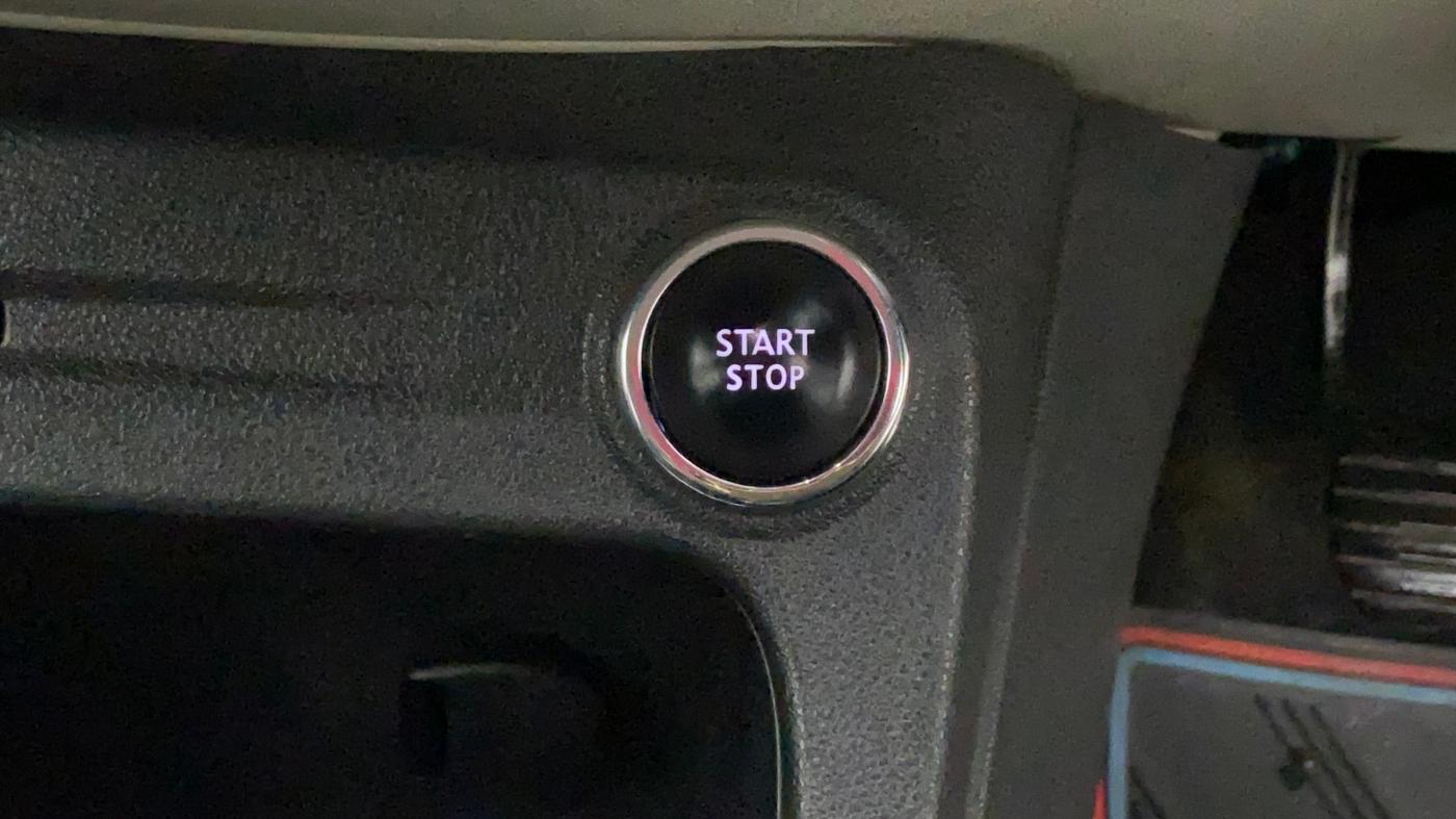 2018 Renault Captur RXT PETROL, Petrol, Manual, 35,829 km, Keyless Start/ Stop Button