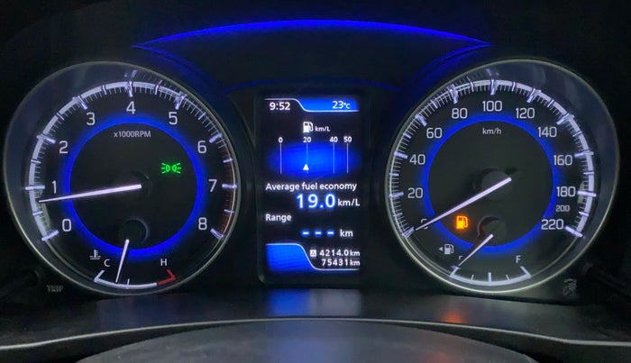 2017 Maruti Baleno ZETA PETROL 1.2, Petrol, Manual, 75,431 km, Odometer Image