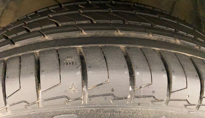 2017 Maruti Baleno ZETA PETROL 1.2, Petrol, Manual, 75,431 km, Left Front Tyre Tread