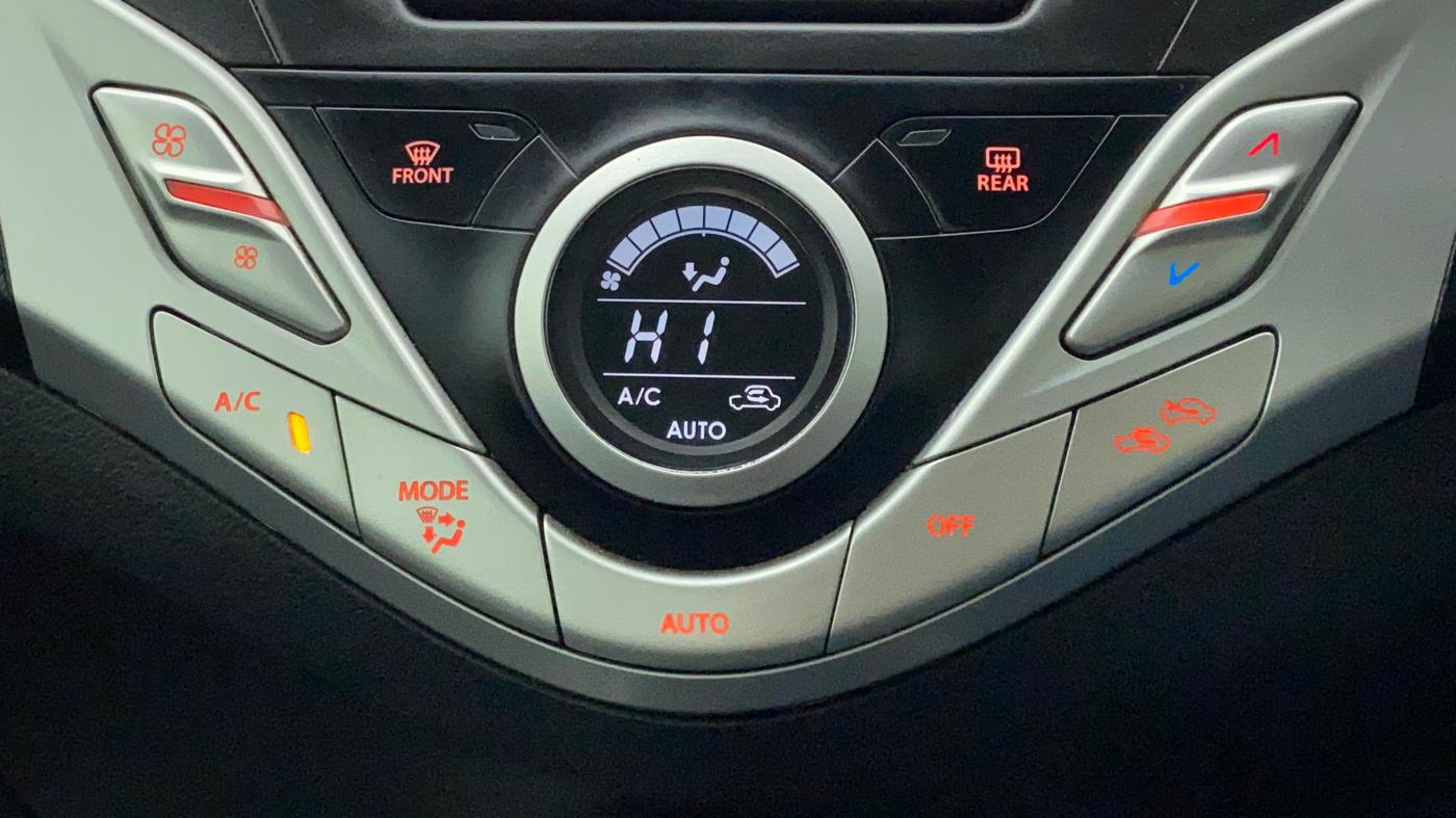 2017 Maruti Baleno ZETA PETROL 1.2, Petrol, Manual, 75,431 km, Automatic Climate Control