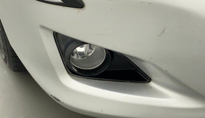 2010 Toyota Corolla Altis G PETROL, Petrol, Manual, 70,184 km, Right fog light - Not working