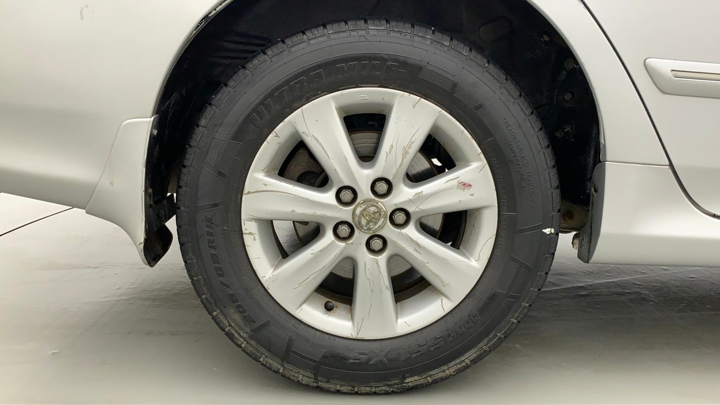 2010 Toyota Corolla Altis G PETROL, Petrol, Manual, 70,184 km, Right Rear Wheel