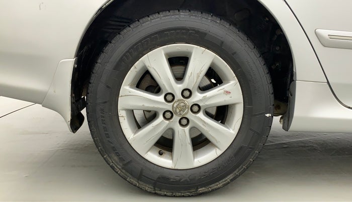 2010 Toyota Corolla Altis G PETROL, Petrol, Manual, 70,184 km, Right Rear Wheel