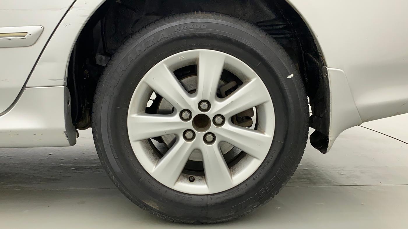 2010 Toyota Corolla Altis G PETROL, Petrol, Manual, 70,184 km, Left Rear Wheel