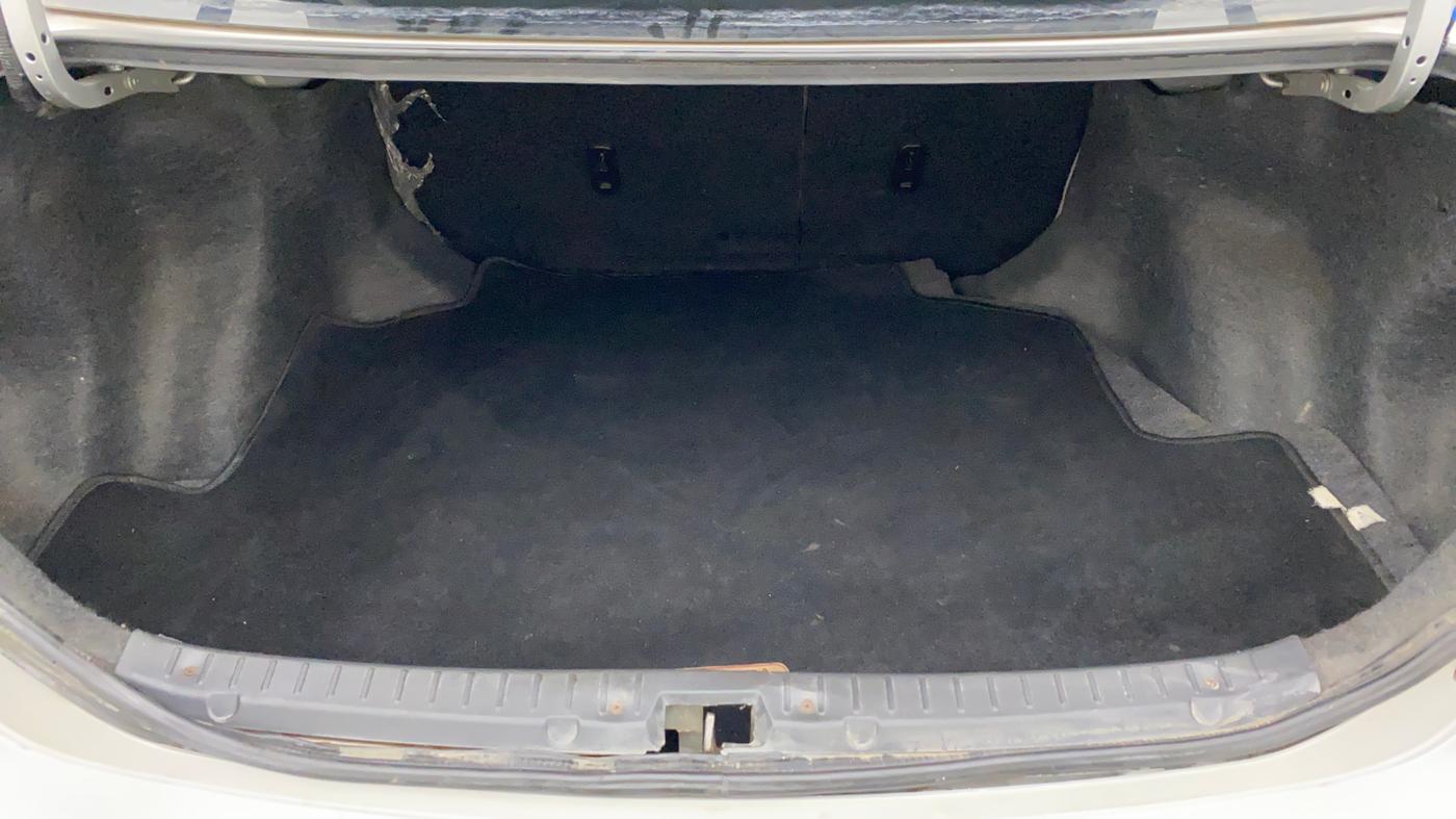 2010 Toyota Corolla Altis G PETROL, Petrol, Manual, 70,184 km, Boot Inside