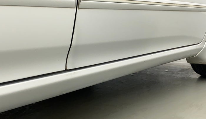 2010 Toyota Corolla Altis G PETROL, Petrol, Manual, 70,184 km, Right running board - Minor scratches
