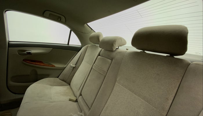2010 Toyota Corolla Altis G PETROL, Petrol, Manual, 70,184 km, Right Side Rear Door Cabin