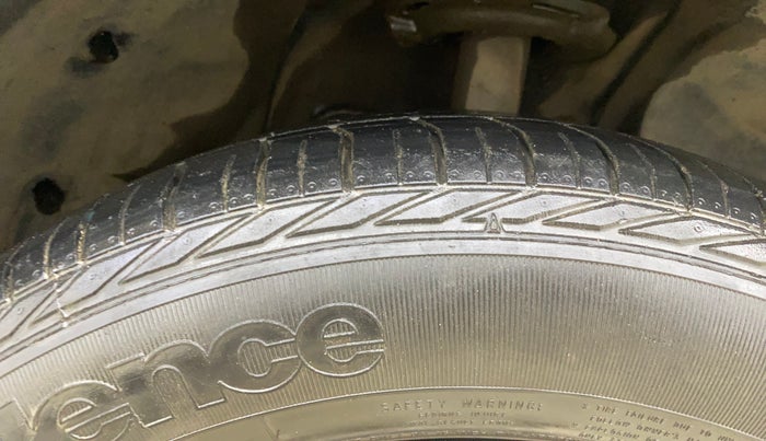 2018 Tata NEXON XZA PLUS PETROL, Petrol, Automatic, 39,739 km, Right Front Tyre Tread