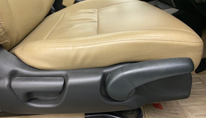 2017 Honda City 1.5L I-VTEC V MT, Petrol, Manual, 55,305 km, Driver Side Adjustment Panel
