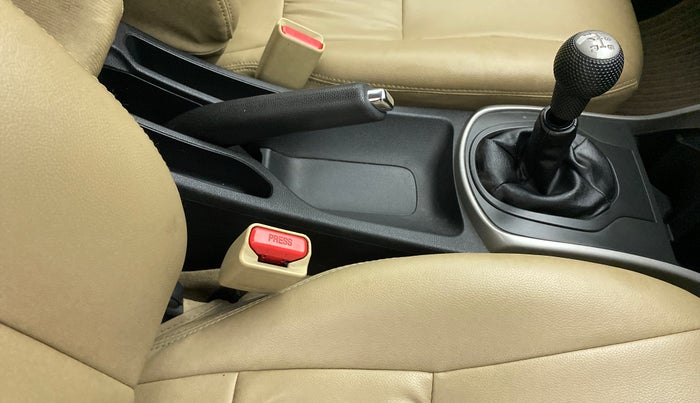 2017 Honda City 1.5L I-VTEC V MT, Petrol, Manual, 55,305 km, Gear Lever