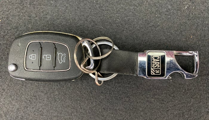 2017 Hyundai Elite i20 ASTA 1.2, Petrol, Manual, 24,376 km, Key Close Up