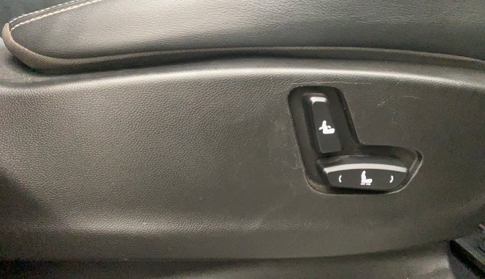 2019 MG HECTOR SHARP 2.0 DIESEL, Diesel, Manual, 96,699 km, Driver Side Adjustment Panel
