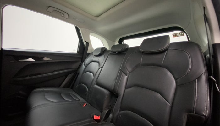 2019 MG HECTOR SHARP 2.0 DIESEL, Diesel, Manual, 96,699 km, Right Side Rear Door Cabin