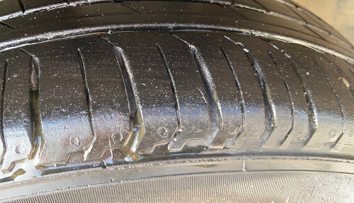 2022 Honda City 1.5L I-VTEC V MT 5TH GEN, Petrol, Manual, 55,466 km, Left Front Tyre Tread