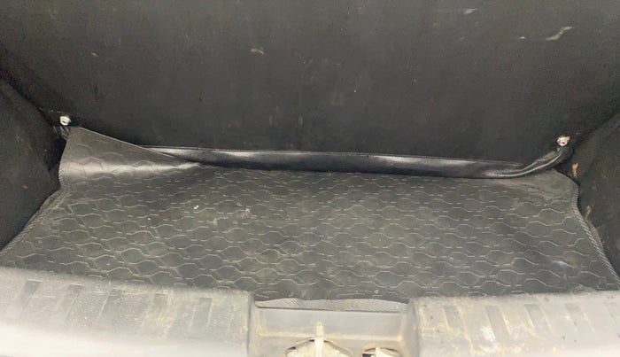 2014 Maruti Swift VXI, Petrol, Manual, 91,395 km, Boot Inside