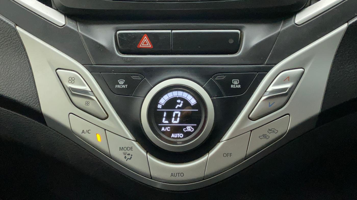 2017 Maruti Baleno DELTA PETROL 1.2, Petrol, Manual, 71,575 km, Automatic Climate Control