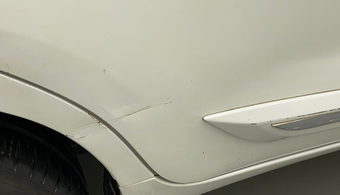 2017 Maruti Baleno DELTA PETROL 1.2, Petrol, Manual, 71,575 km, Right rear door - Minor scratches