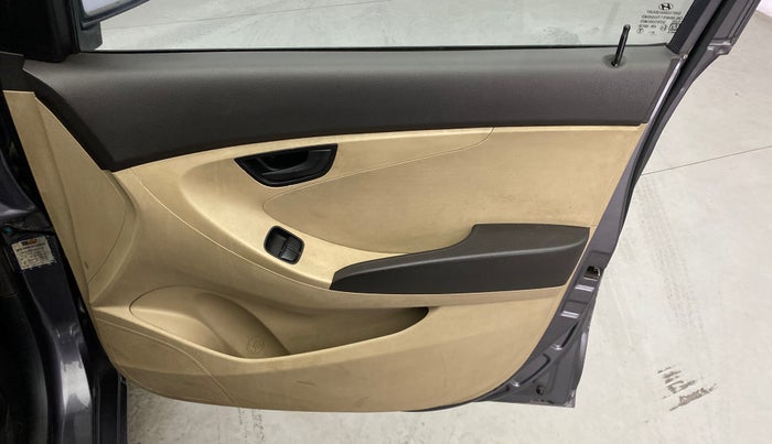 2015 Hyundai Eon ERA +, Petrol, Manual, 73,684 km, Driver Side Door Panels Control