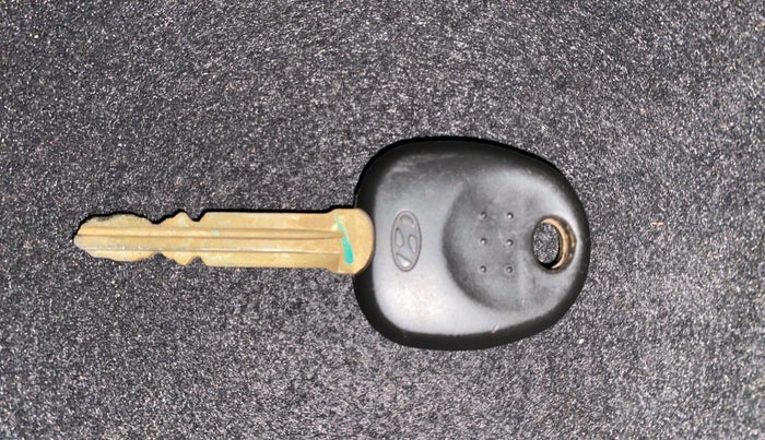 2015 Hyundai Eon ERA +, Petrol, Manual, 73,684 km, Key Close Up