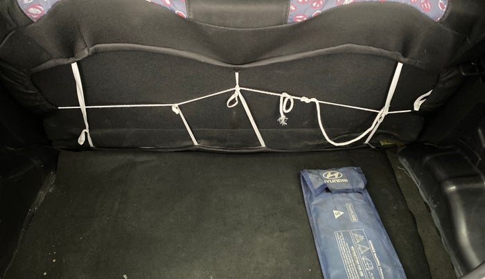 2015 Hyundai Eon ERA +, Petrol, Manual, 73,684 km, Boot Inside