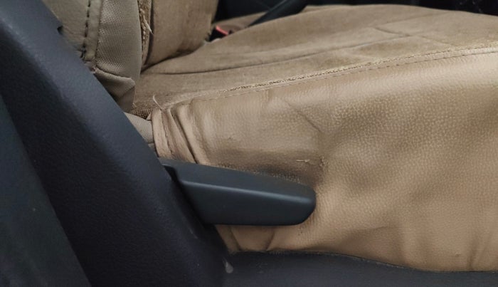 2014 Renault Duster 85 PS RXL DIESEL, Diesel, Manual, 34,342 km, Driver Side Adjustment Panel