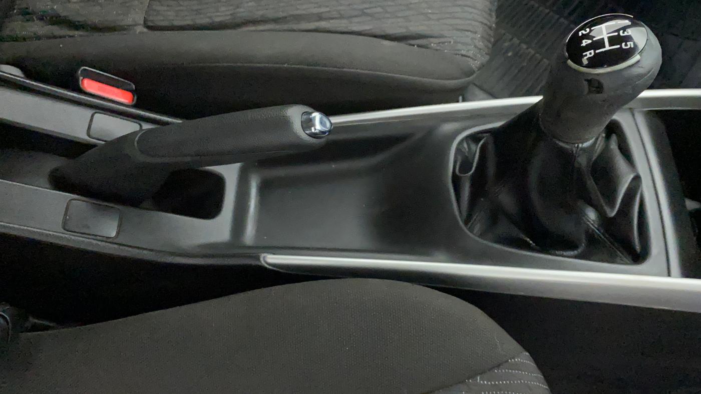 2016 Maruti Baleno DELTA PETROL 1.2, Petrol, Manual, 73,704 km, Gear Lever