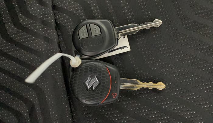 2022 Maruti Swift VXI, Petrol, Manual, 23,859 km, Key Close Up