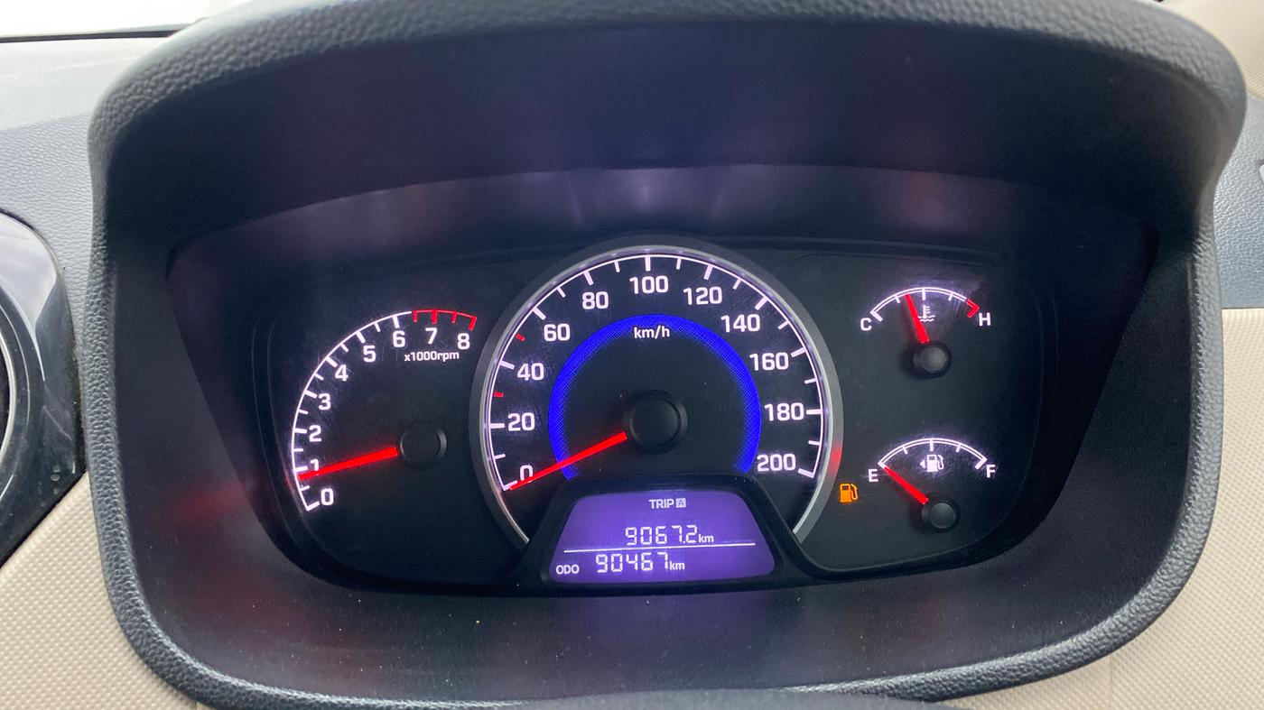 2017 Hyundai Grand i10 SPORTZ (O) 1.2 KAPPA VTVT, Petrol, Manual, 90,452 km, Odometer Image