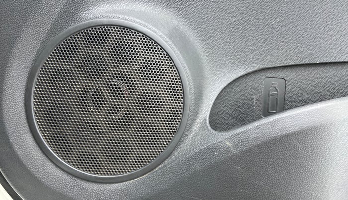 2009 Maruti Ritz VXI, Petrol, Manual, 1,21,194 km, Speaker