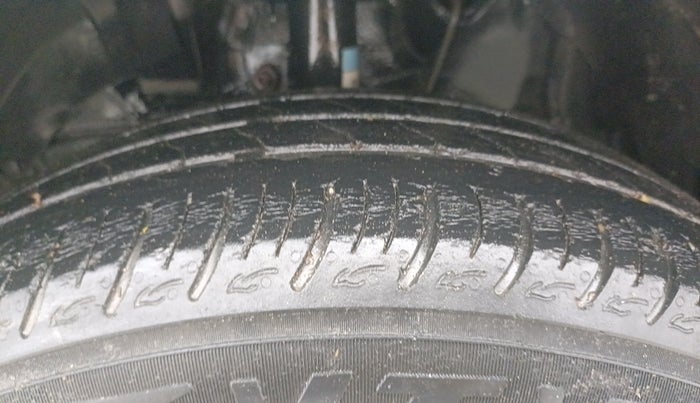 2019 Maruti Baleno DELTA PETROL 1.2, Petrol, Manual, 57,024 km, Left Front Tyre Tread