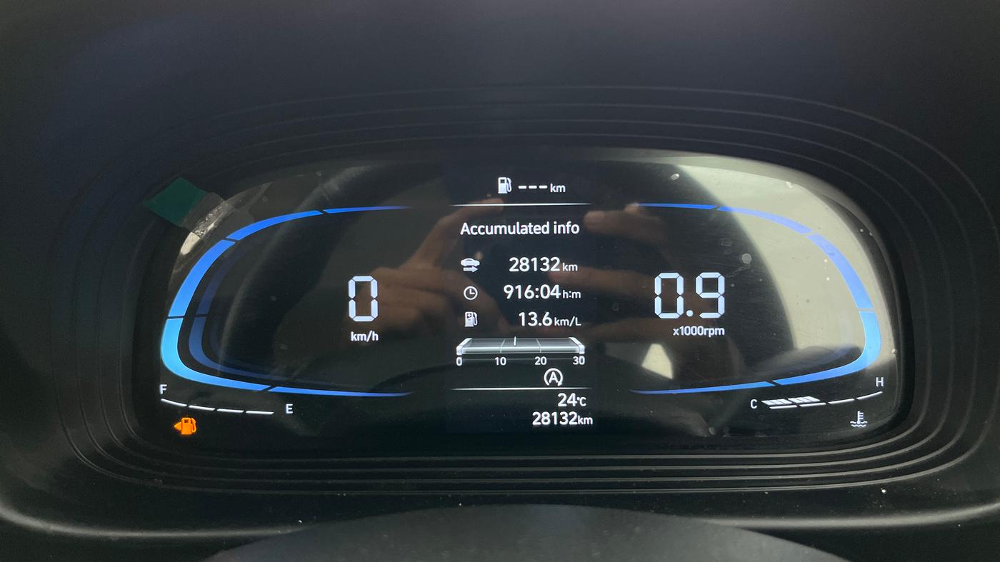 2024 Hyundai VENUE S (O) 1.0 Turbo MT, Petrol, Manual, 28,100 km, Odometer Image