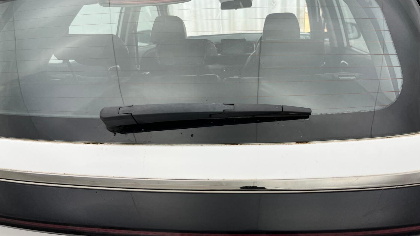 2024 Hyundai VENUE S (O) 1.0 Turbo MT, Petrol, Manual, 28,100 km, Rear Wiper