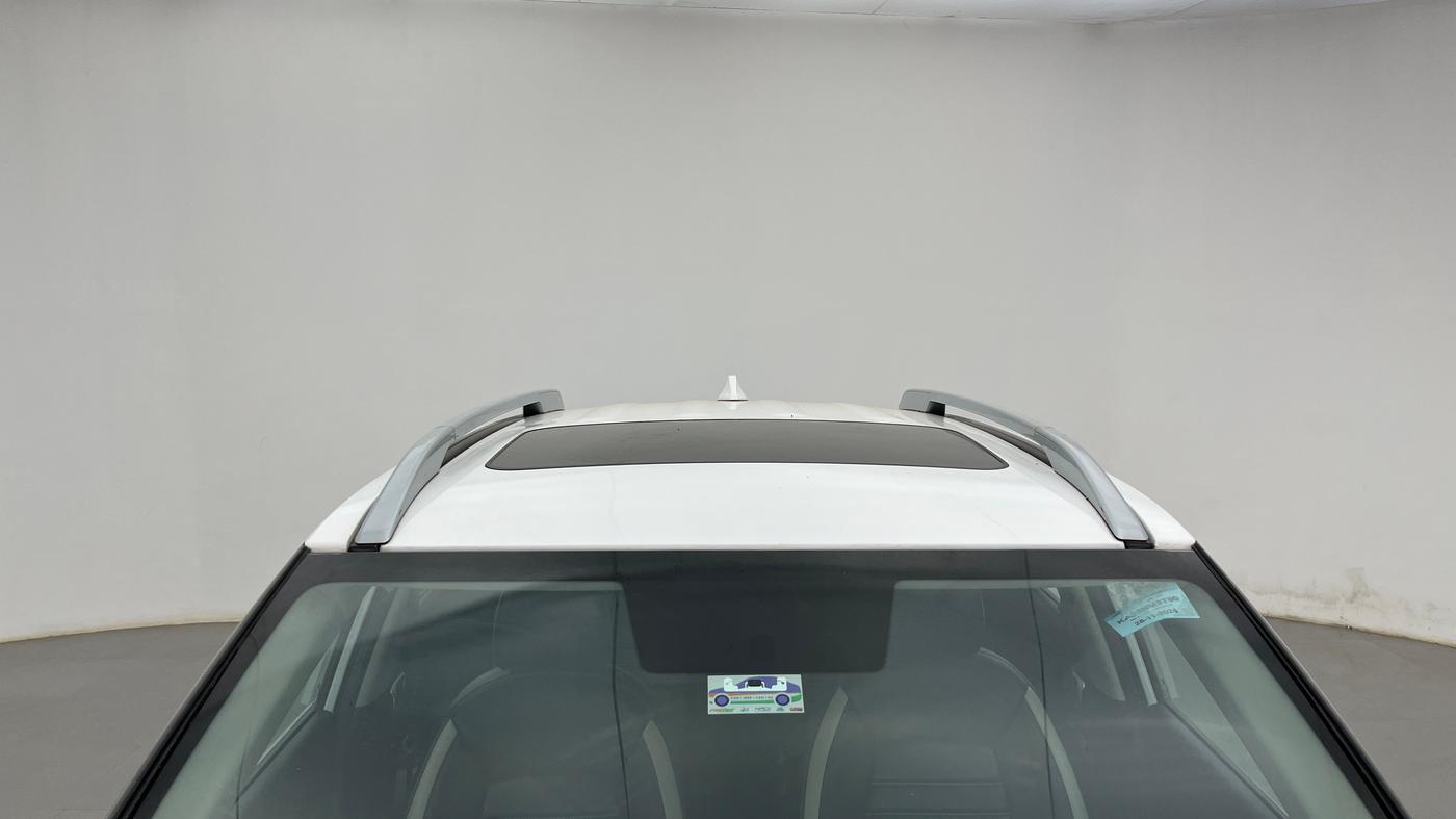 2024 Hyundai VENUE S (O) 1.0 Turbo MT, Petrol, Manual, 28,100 km, Moonroof/ Sunroof