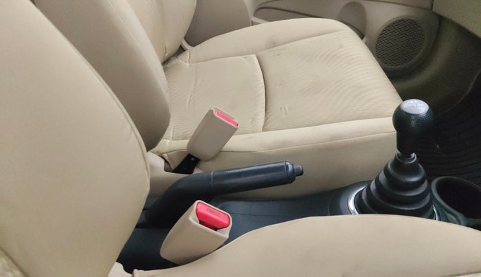 2013 Honda Amaze 1.2L I-VTEC S, Petrol, Manual, 67,118 km, Gear Lever