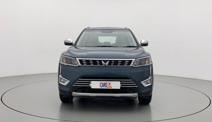 2023 Mahindra XUV300 W8 (O) 1.5 DIESEL, Diesel, Manual, 10,694 km, Front
