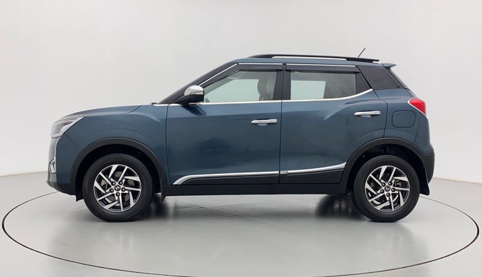 2023 Mahindra XUV300 W8 (O) 1.5 DIESEL, Diesel, Manual, 10,694 km, Left Side