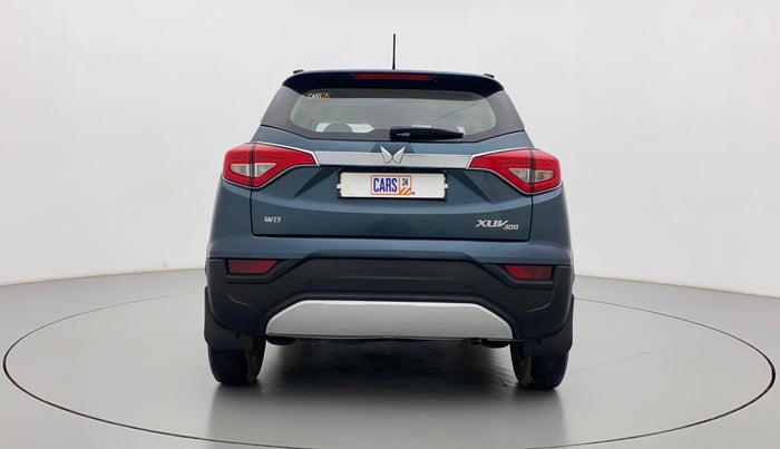 2023 Mahindra XUV300 W8 (O) 1.5 DIESEL, Diesel, Manual, 10,694 km, Back/Rear