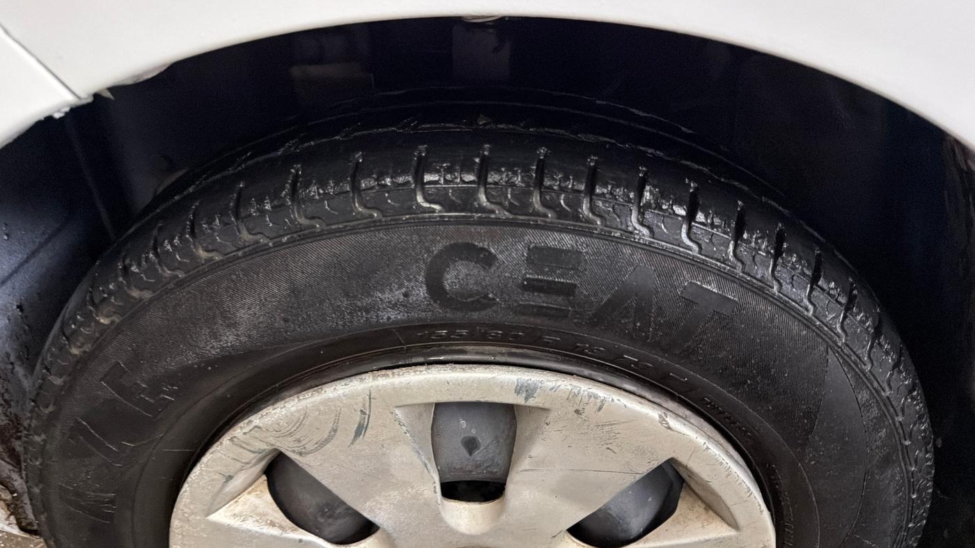 2016 Datsun Redi Go T (O), Petrol, Manual, 63,197 km, Left Front Tyre Tread