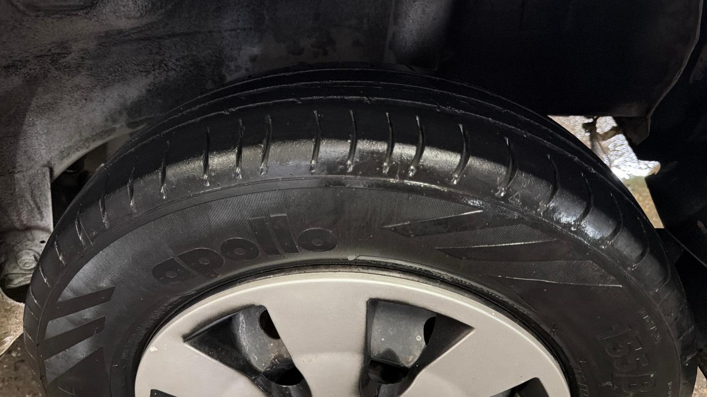 2016 Datsun Redi Go T (O), Petrol, Manual, 63,197 km, Left Rear Tyre Tread