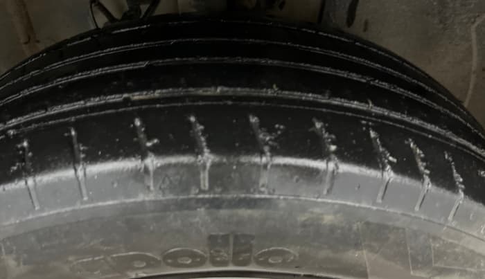 2021 Hyundai VENUE S 1.2, Petrol, Manual, 36,784 km, Right Front Tyre Tread