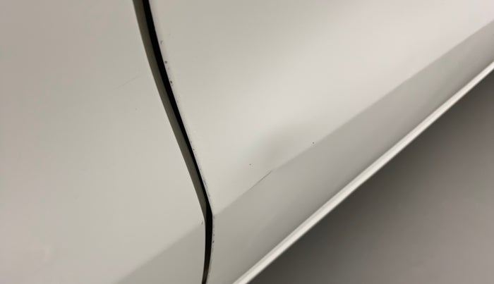 2012 Maruti Wagon R 1.0 LXI, CNG, Manual, 63,347 km, Driver-side door - Slightly dented
