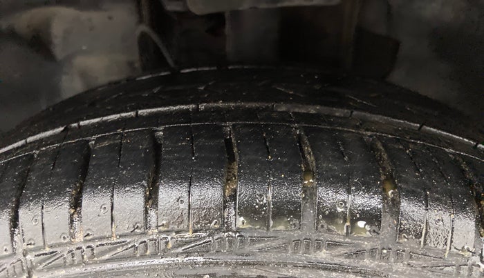 2017 Tata Tiago XZ DIESEL, Diesel, Manual, 68,917 km, Left Front Tyre Tread