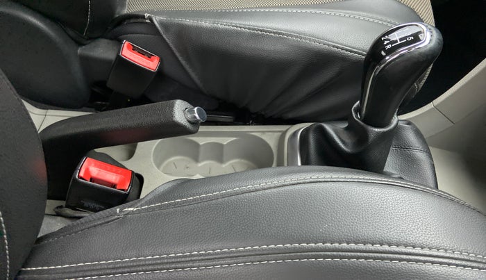 2017 Tata Tiago XZ DIESEL, Diesel, Manual, 68,917 km, Gear Lever