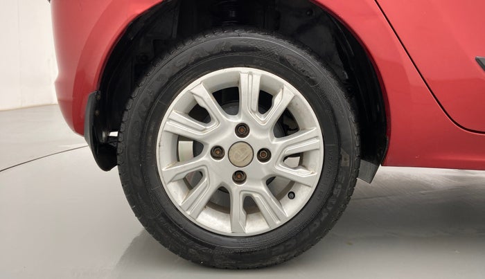 2017 Tata Tiago XZ DIESEL, Diesel, Manual, 68,917 km, Right Rear Wheel