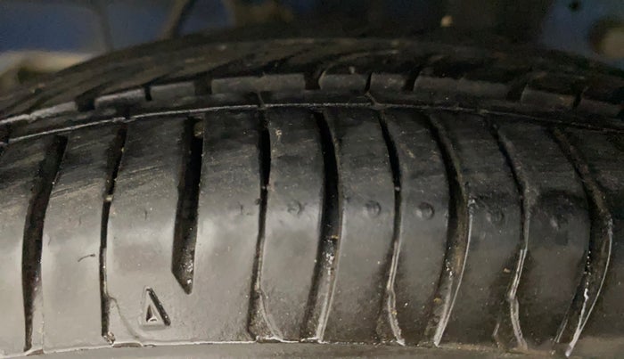 2014 Hyundai Eon ERA +, Petrol, Manual, 37,382 km, Right Rear Tyre Tread