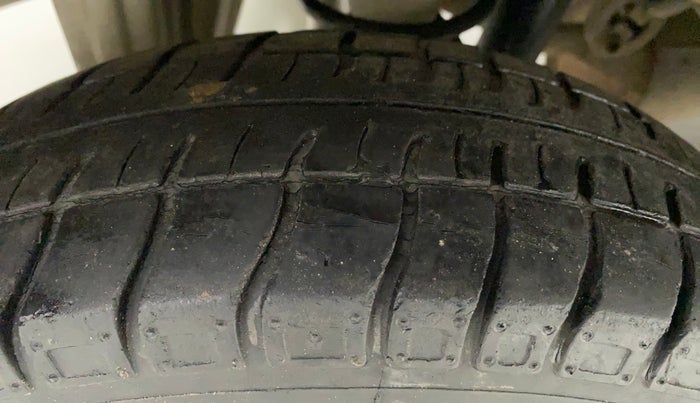 2016 Maruti Alto 800 LXI, Petrol, Manual, 29,781 km, Right Rear Tyre Tread