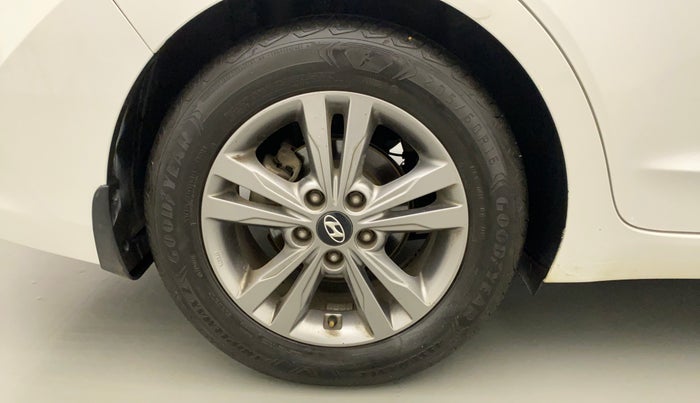 2018 Hyundai New Elantra 2.0 SX(O) AT PETROL, Petrol, Automatic, 67,635 km, Right Rear Wheel